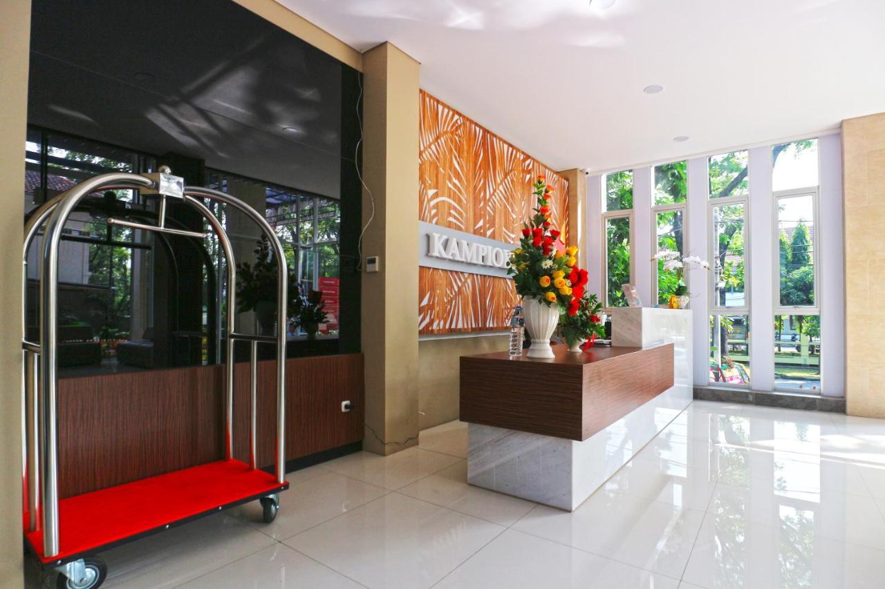 Kampioen Bed & Breakfast Bandung Exteriör bild