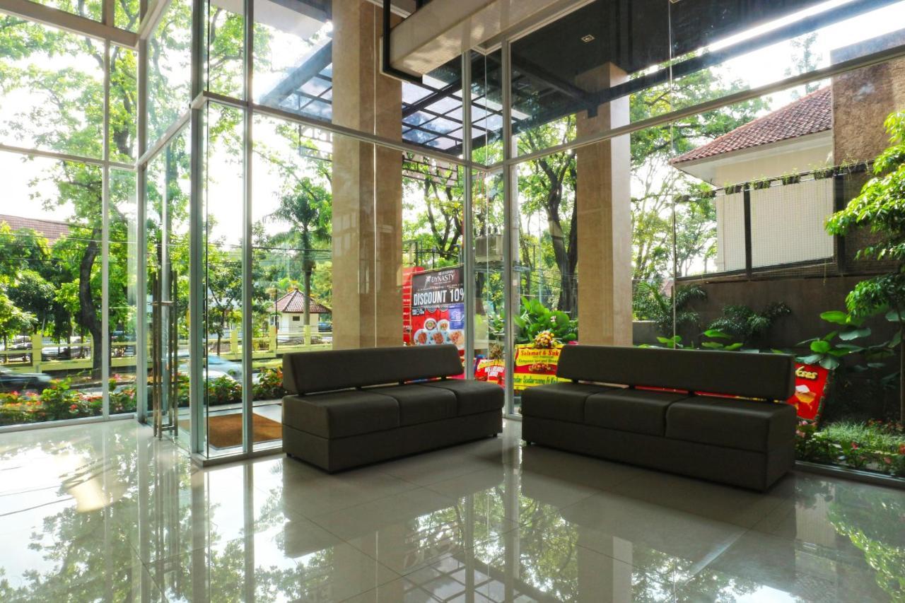 Kampioen Bed & Breakfast Bandung Exteriör bild